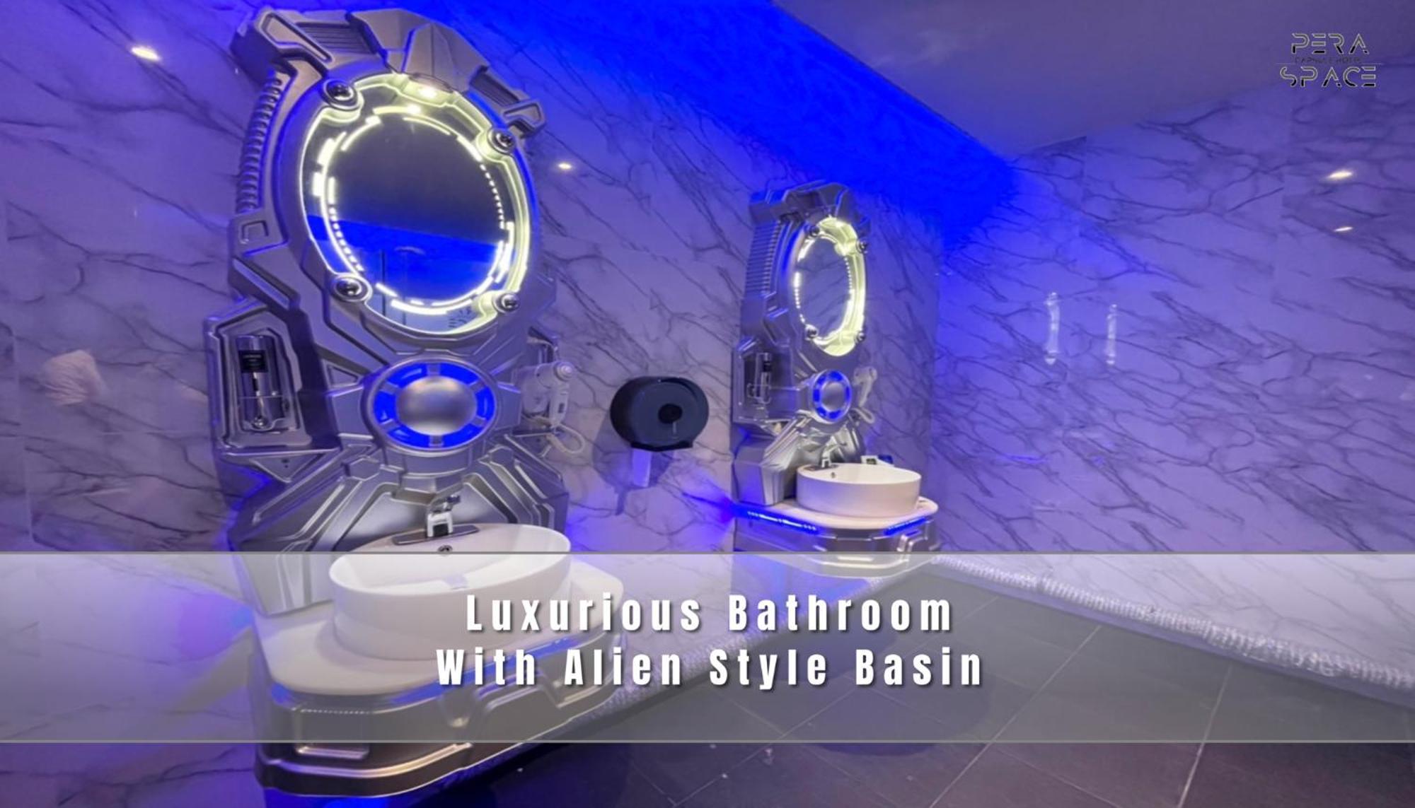 Pera Space Capsule Hotel Пхукет Экстерьер фото